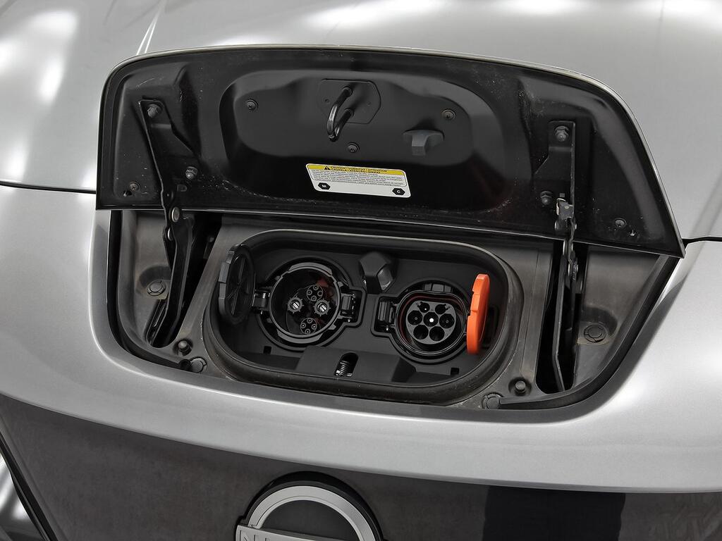Nissan Leaf 40kWh Acenta 150 CV // 5 km