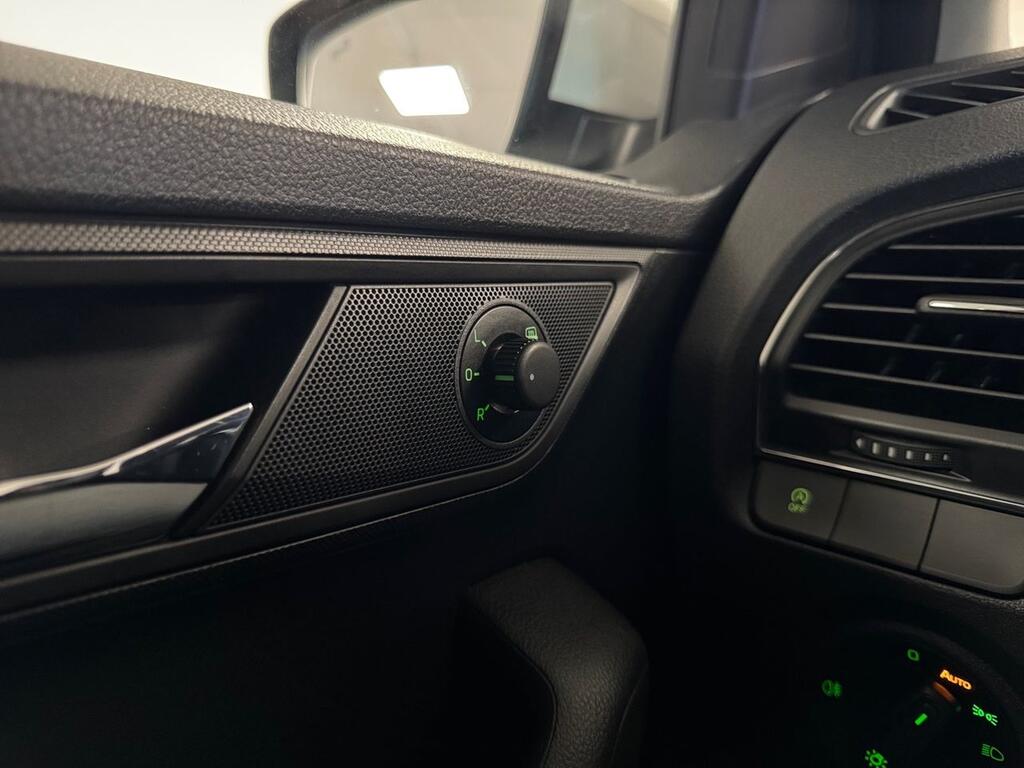 Skoda Fabia 1.0 MPI 44KW (60cv) Urban  //  48.098 km