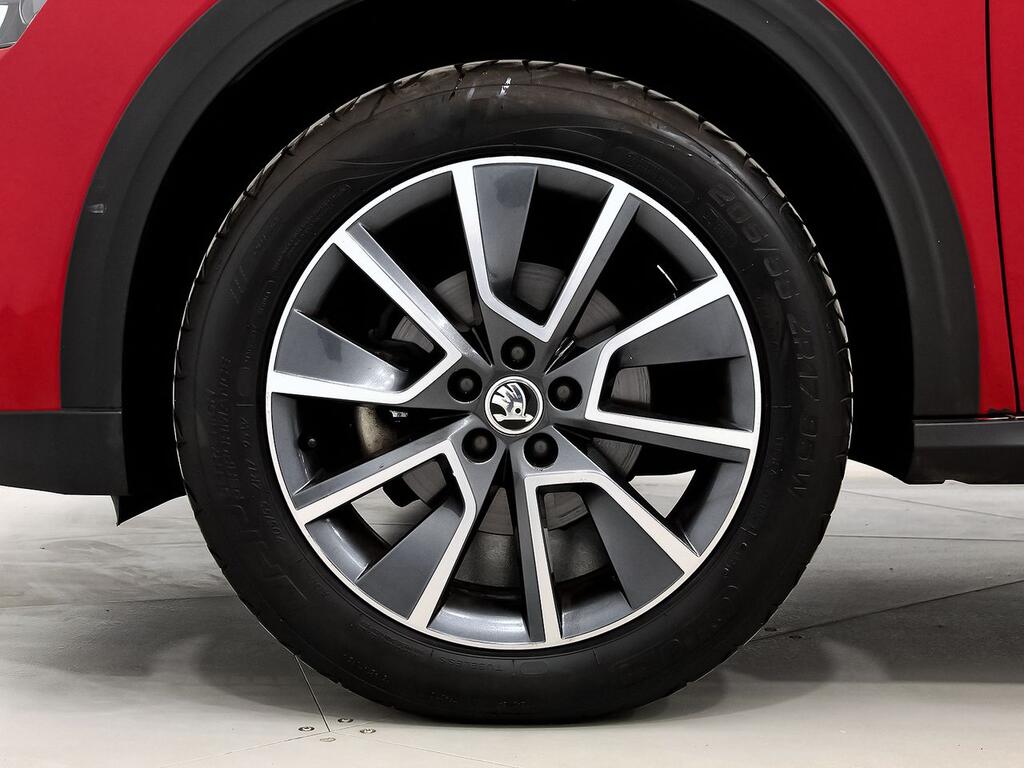 Skoda Kamiq 1.0 TSI 81kW (110CV) SCOUT //  73.118 km
