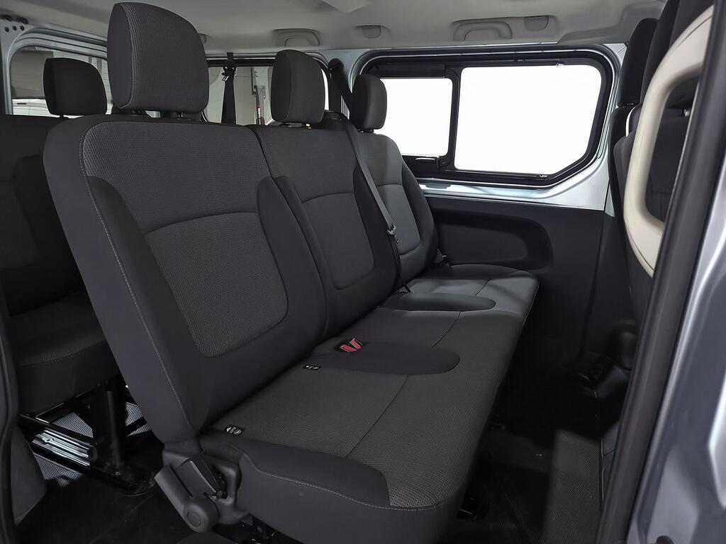 Nissan Primastar Combi 9 2.0dCi 81kW L2H1 1T Go  //  74.799 km