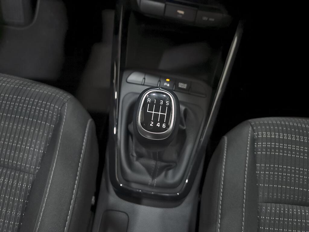 Kia Stonic 1.0 T-GDi 74kW (100CV) MHEV MT Concept  //  8.547 km