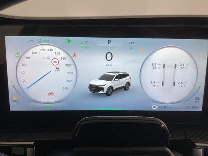 Ebro S700 1.5 TGDI PHEV Luxury E-CVT  //  1 km