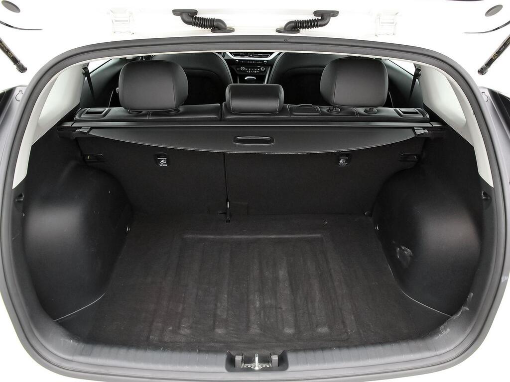 Kia Niro 1.6 GDi HEV 104kW (141CV) Drive  //  74.159 km