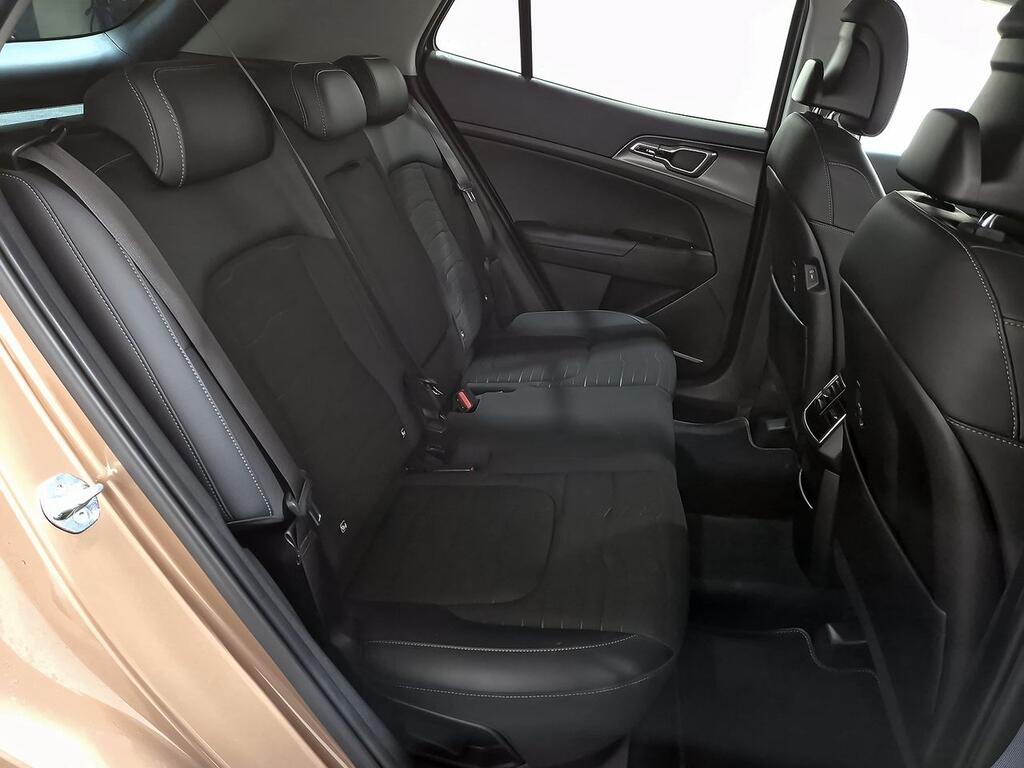 Kia Sportage 1.6 T-GDi MHEV 180CV Tech 4x4 DCT  //  29.517 km