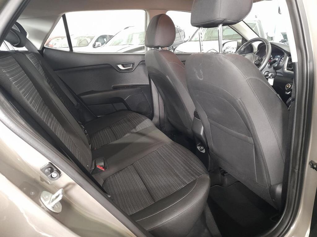 Kia Stonic 1.0 T-GDi 74kW (100CV) MHEV iMT Drive  //  37.500 km