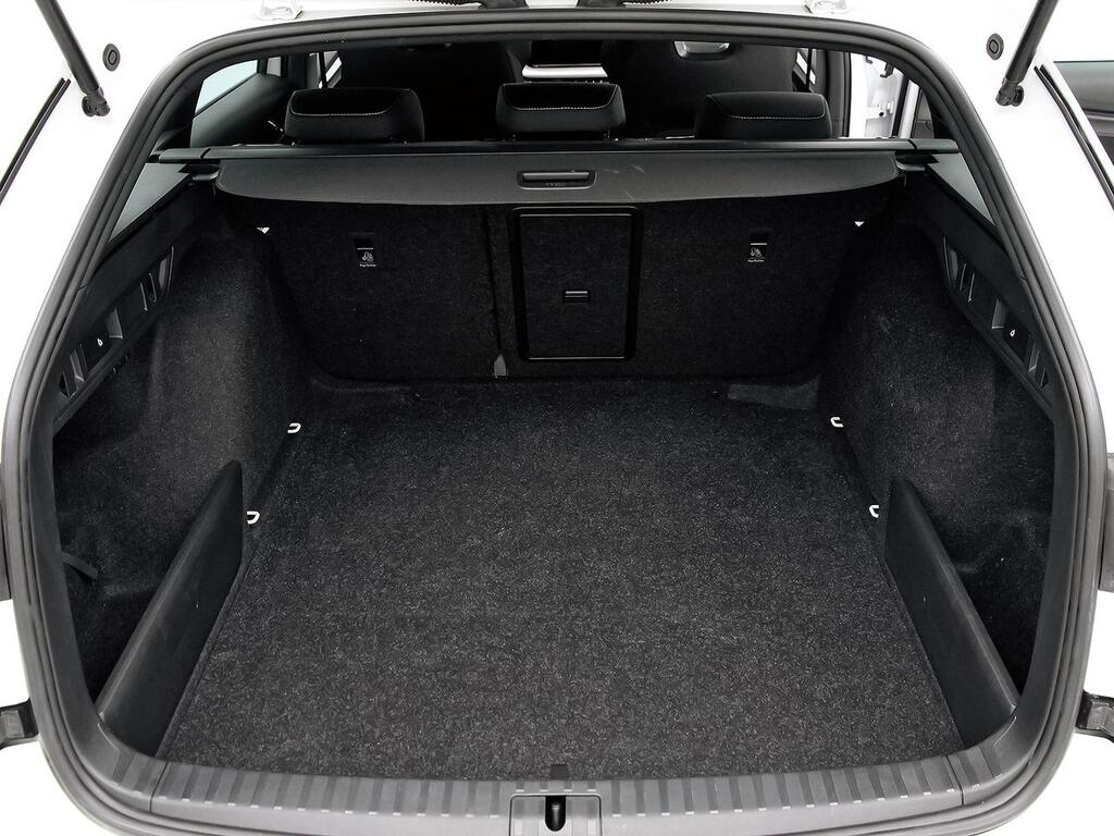 Skoda Octavia Combi 2.0 TDI 110kW DSG Ambition Plus  150CV //  72.151 km