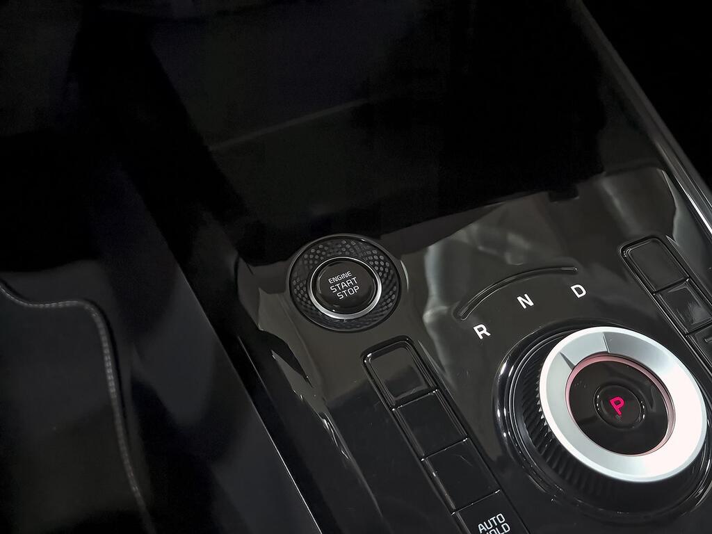 Kia Niro 1.6 GDi PHEV 104kW (141CV) Drive  //  22.548 km